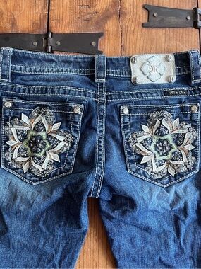 Miss Me Dark Wash Floral Cuffed Capri Jeans